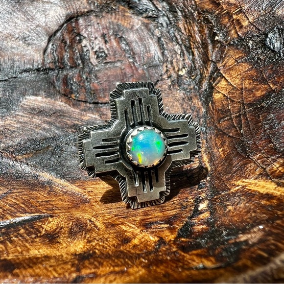 925 Sterling Silver & Ethiopian Opal Zia Ring Size 8 NEW - Picture 2 of 9